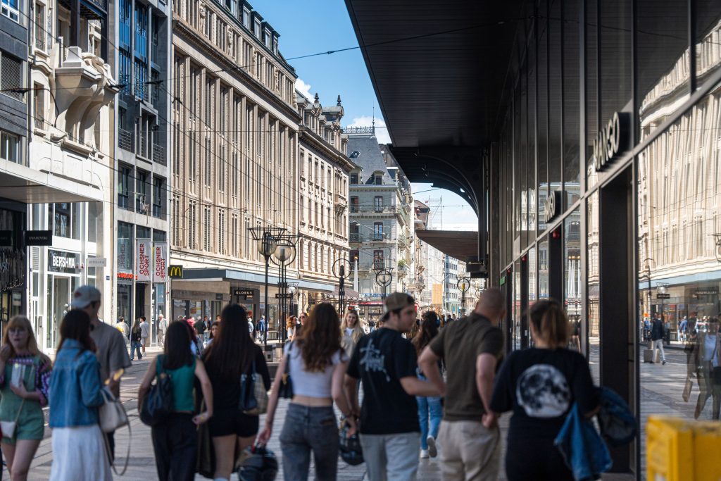 Genève, le 28 avril 2025. Les Rues-Basses. Images prétextes.