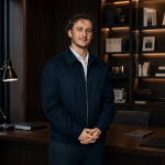 Tyler Kohler, l’homme que l’on appelle quand la réputation devient une crise